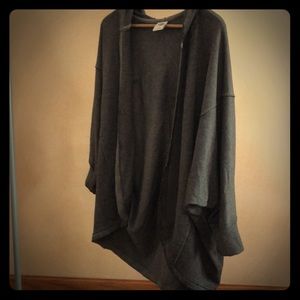 Cardigan/ Sweater feathered grey